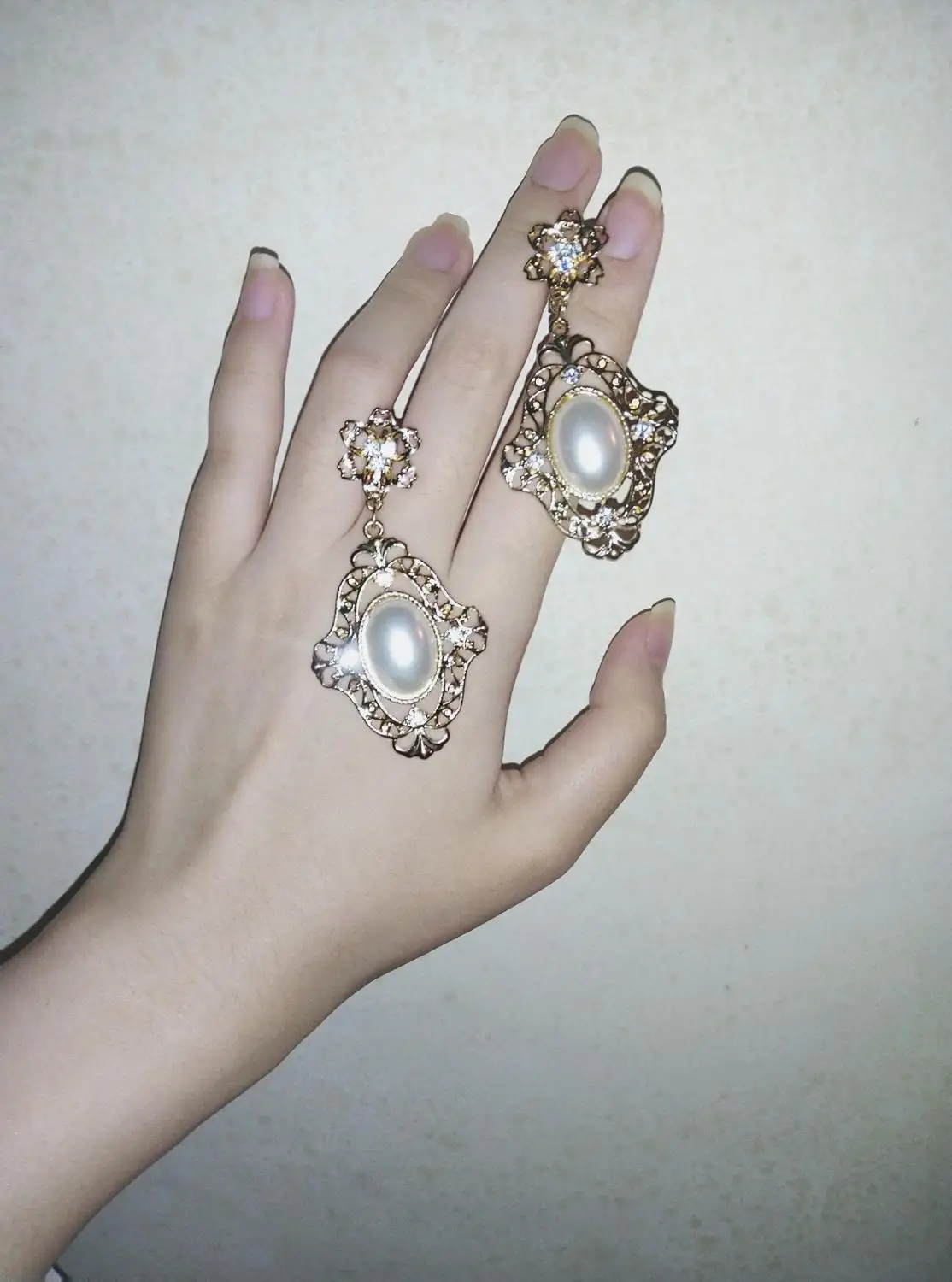 

Baroque Girl Ear Drop Palace Style Vintage golden water-drop Pearl Pearl Cosplay Tea Party Classical Ear Studs Gorgeous Ornament