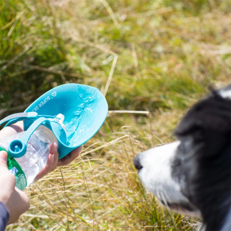 

580ml Portable Pet Dog Water Bottle Soft Silicone Leaf Design Travel Dog Bowl For Puppy Cat Drinking Outdoor Pet Water Dispenser