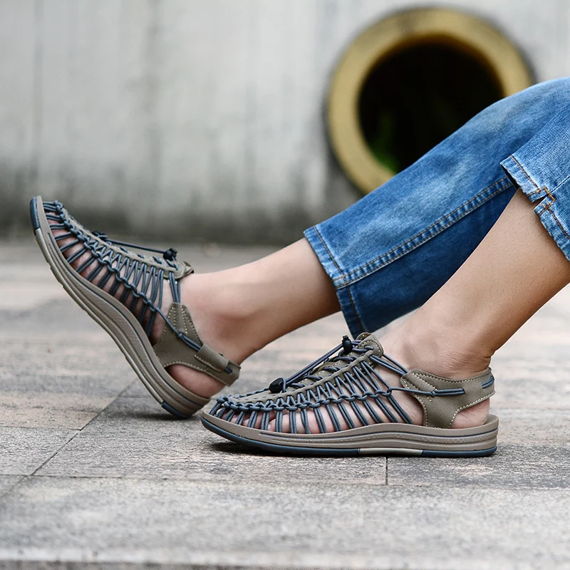 

2021 popular design personalized sandals large 38-48
