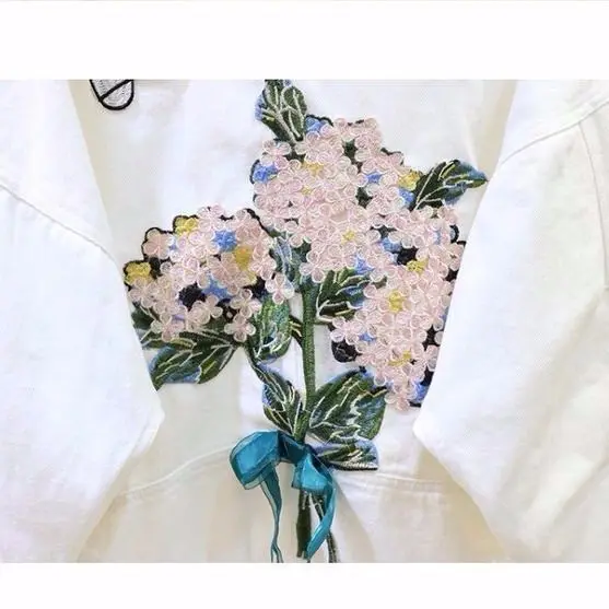 

2021 Spring and Summer New Korean Style Candy Color Embroidered Denim Short Coat Women 's Loose Long Sleeve BF Student Top