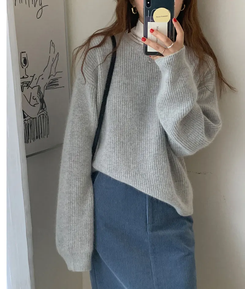 

Grey round neck pullover bottoming sweater women 2020 autumn and winter loose soft waxy cashmere long-sleeved sweater women
