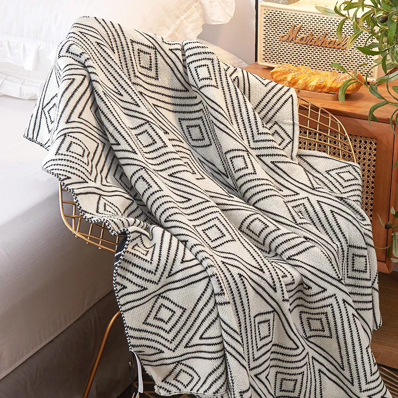 

Black Knitted Throw Blanket Nordic Vintage White Sofa Throw Blanket Warm Living Room Manta Cubre Sofa Bed Decoration DL60GT