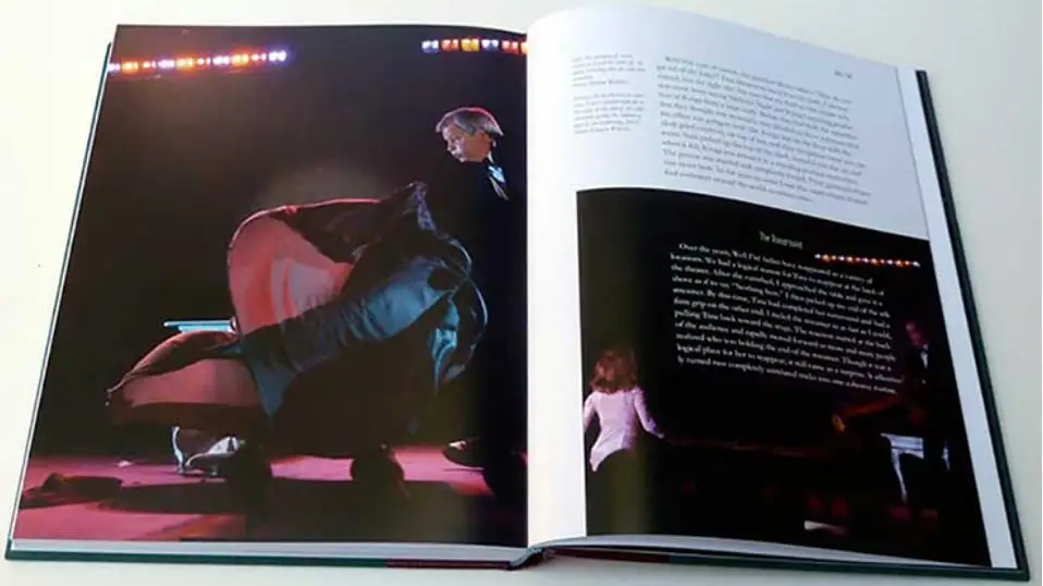 

Mike Caveney Wonders & The Conference Illusions - magic trick