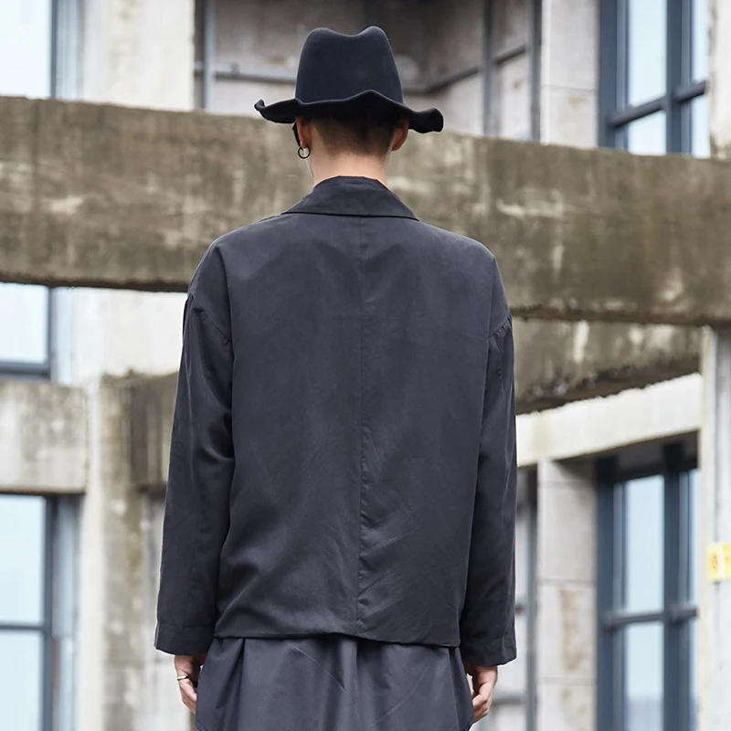 Мужской новый классический простой короткий свободный блейзер в темном