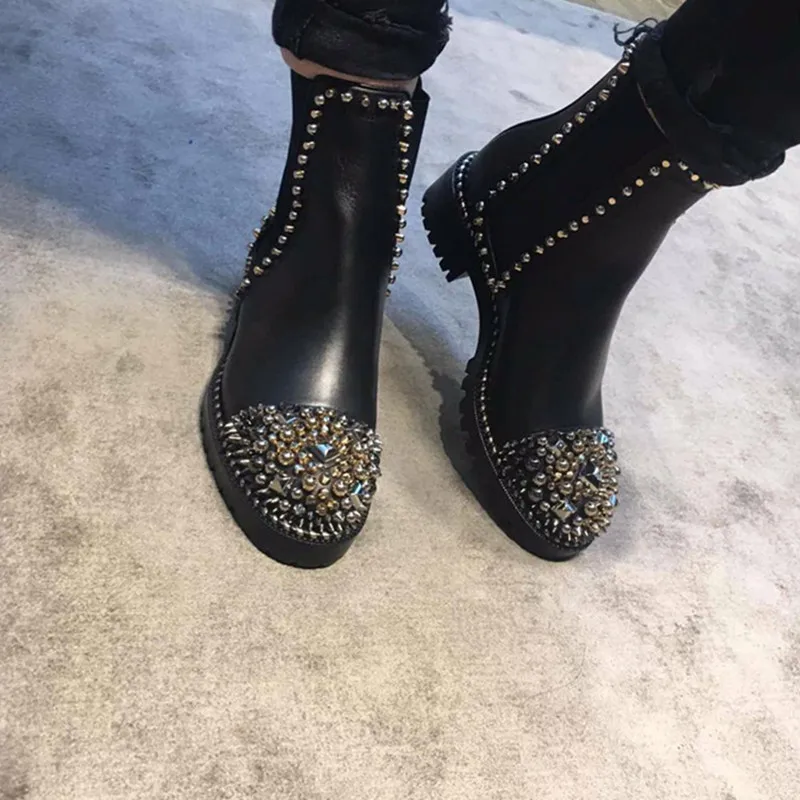 

boots 2020 new women's thick soled work shoes black locomotive rivet boots women's autumn and winter fashion