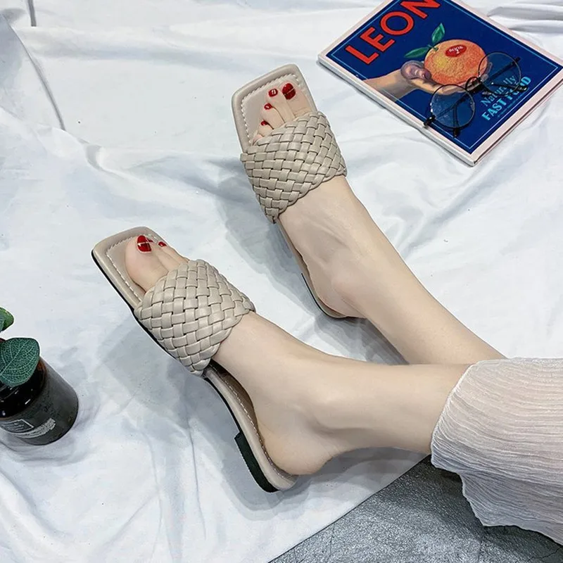Women Slippers Summer Brand Ladies Square Toe Flat Outdoor Slides Fashion Decoration Female Shoes Open Toe Beach Lady Shoes35-40