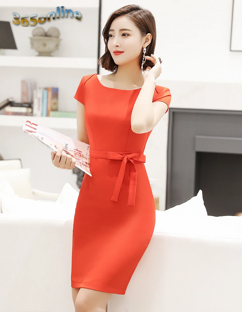Летнее женское платье с коротким рукавом элегантное оранжевое облегающее