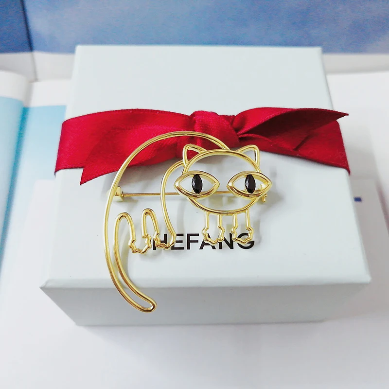 

Cat Brooch 925 Sterling Silver micro inlaid zircon exquisite fashion versatile personality high-end women's model