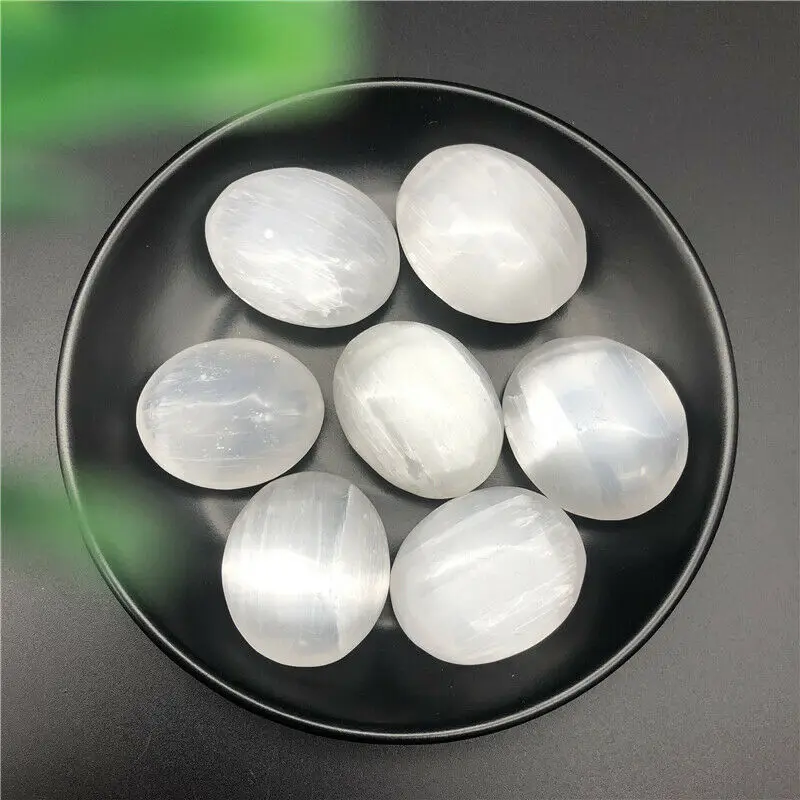

1PC Polished White Selenite Scalloped Crystal Palm Massage Stones Carving Healing Natural Stones and Minerals