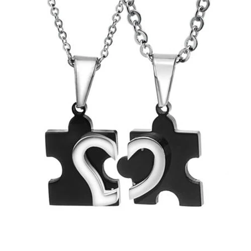 Модный корейский кулон Цепочки и ожерелья с лазерной гравировки I Love You Matching Hearts CZ Кристалл Комплект ожерелий для пар 316L Нержавеющая сталь 1 пара