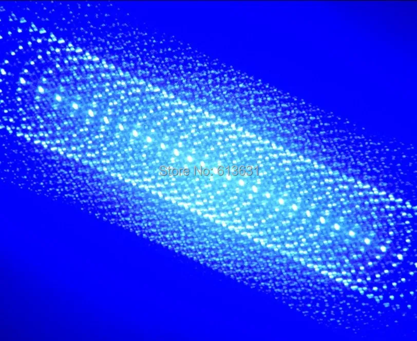 Высокое качество мощный военный blu 200000 м 450нм горящая спичка/сухая древесина/Горит Свеча/, горит сигареты SOS, зарядное устройство+ коробка из алюминиевого сплава