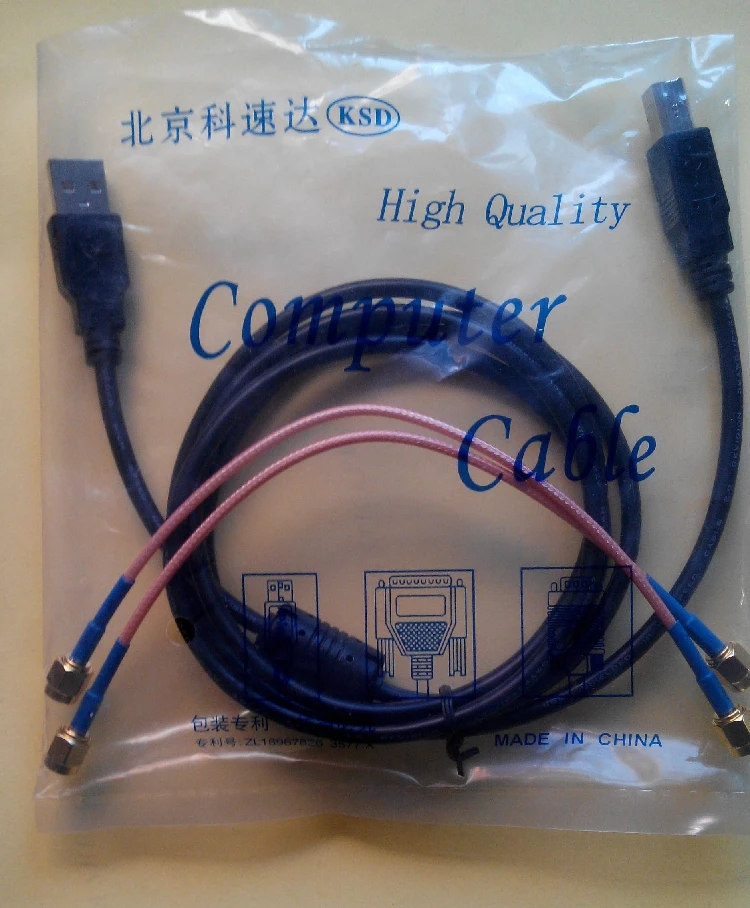 Простой спектр Snalyzer D6 ADF4351 33M 4400mH (источник отслеживания T.G.) V2.032 генератор