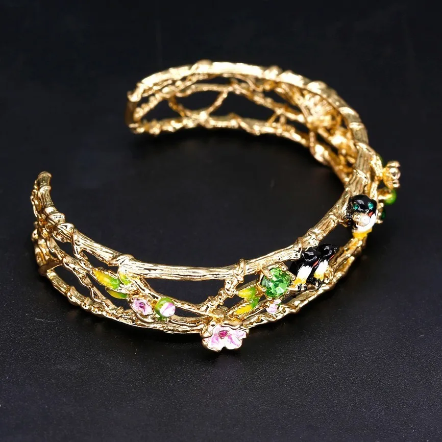 Spring Of Predation Swallow Series Hollow Out Magpie Flower Hatch Bracelet Woman | Украшения и аксессуары