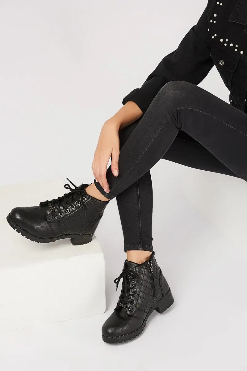 Bambi Black Women Boots E0247501109 |