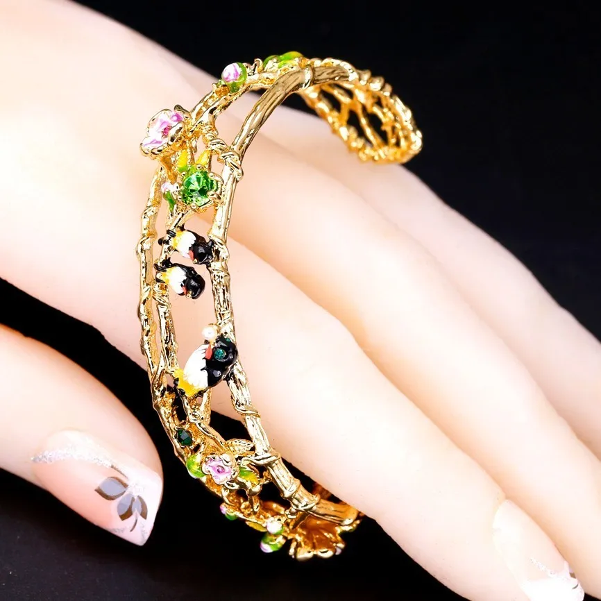 Spring Of Predation Swallow Series Hollow Out Magpie Flower Hatch Bracelet Woman | Украшения и аксессуары