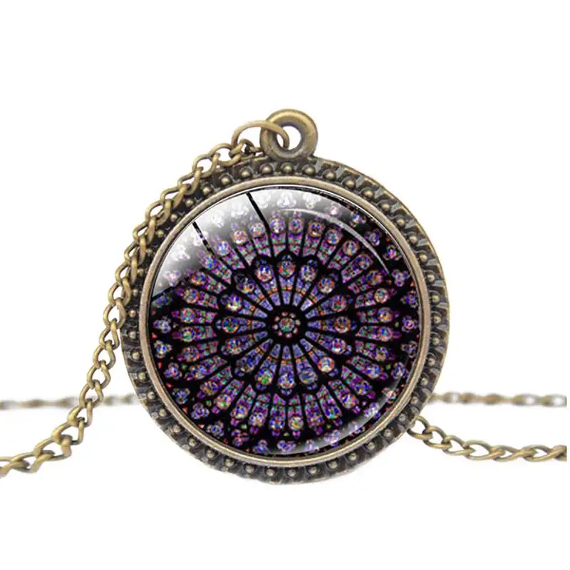 Витражная витражная цепочка с подвеской из сплава в стиле собора Нотр Дам де