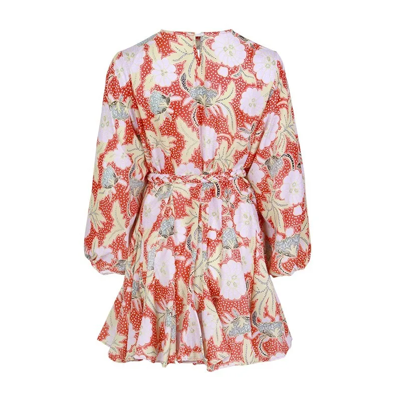 Короткое платье TWOTWINSTYLE с круглым вырезом и длинным рукавом высокой талией