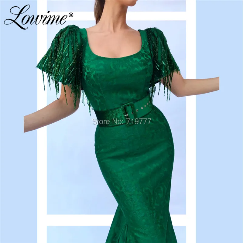 Зеленое вечернее платье с бахромой и бусинами модель 2019 года для выпускного