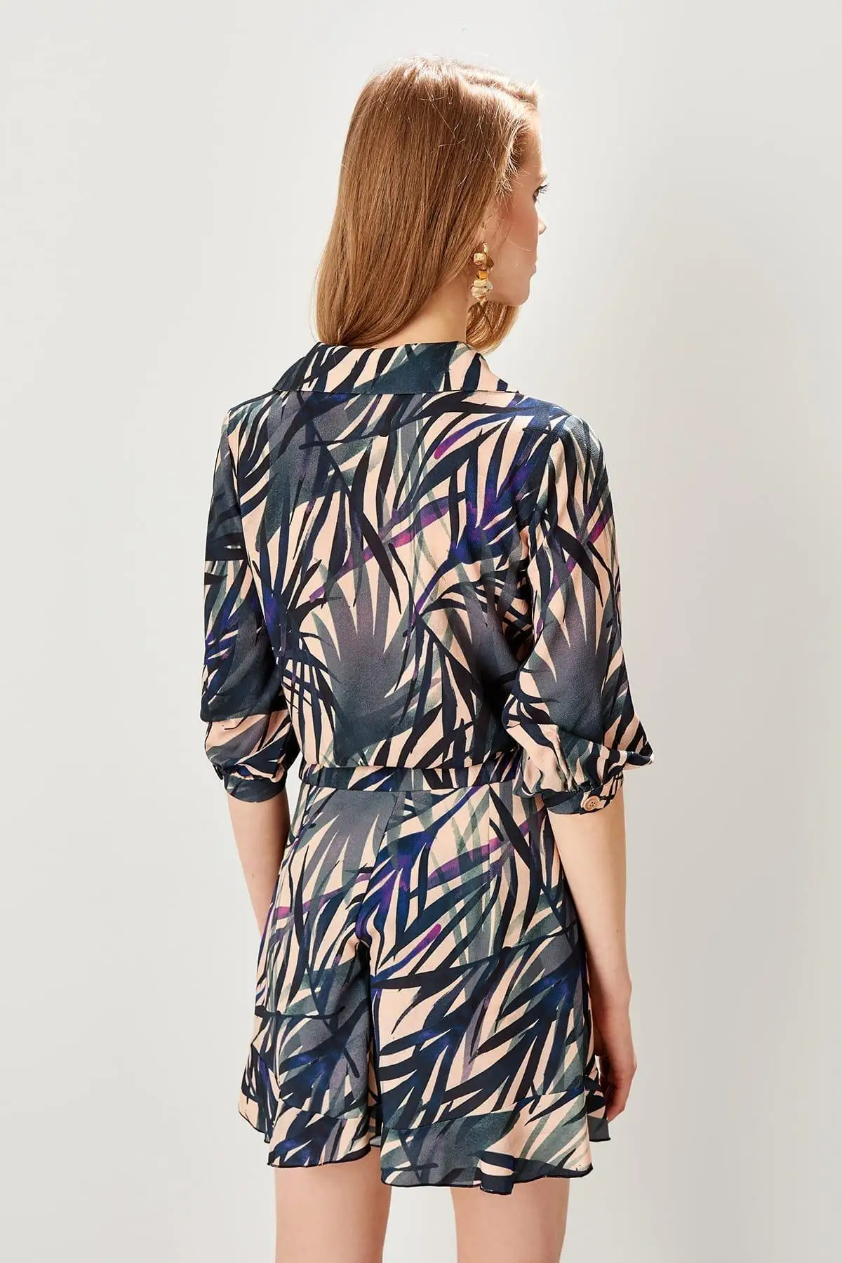 Trendyol разноцветная кружевная детальная рубашка TWOSS19EH0170