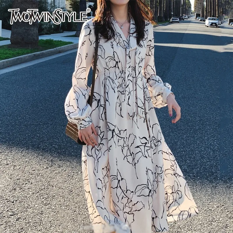 TWOTWINSTYLE шифоновое платье с принтом женское кружевное высокой талией и фонариком
