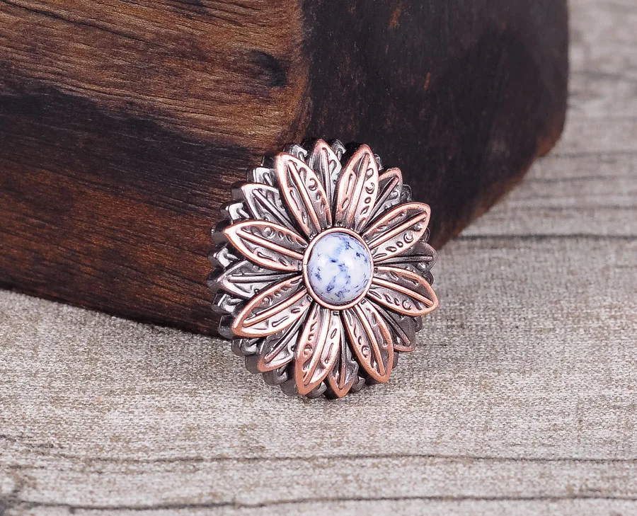 

10PCs 30*30MM Artistic Metal Flower Antique Copper Concho with White Turquoise