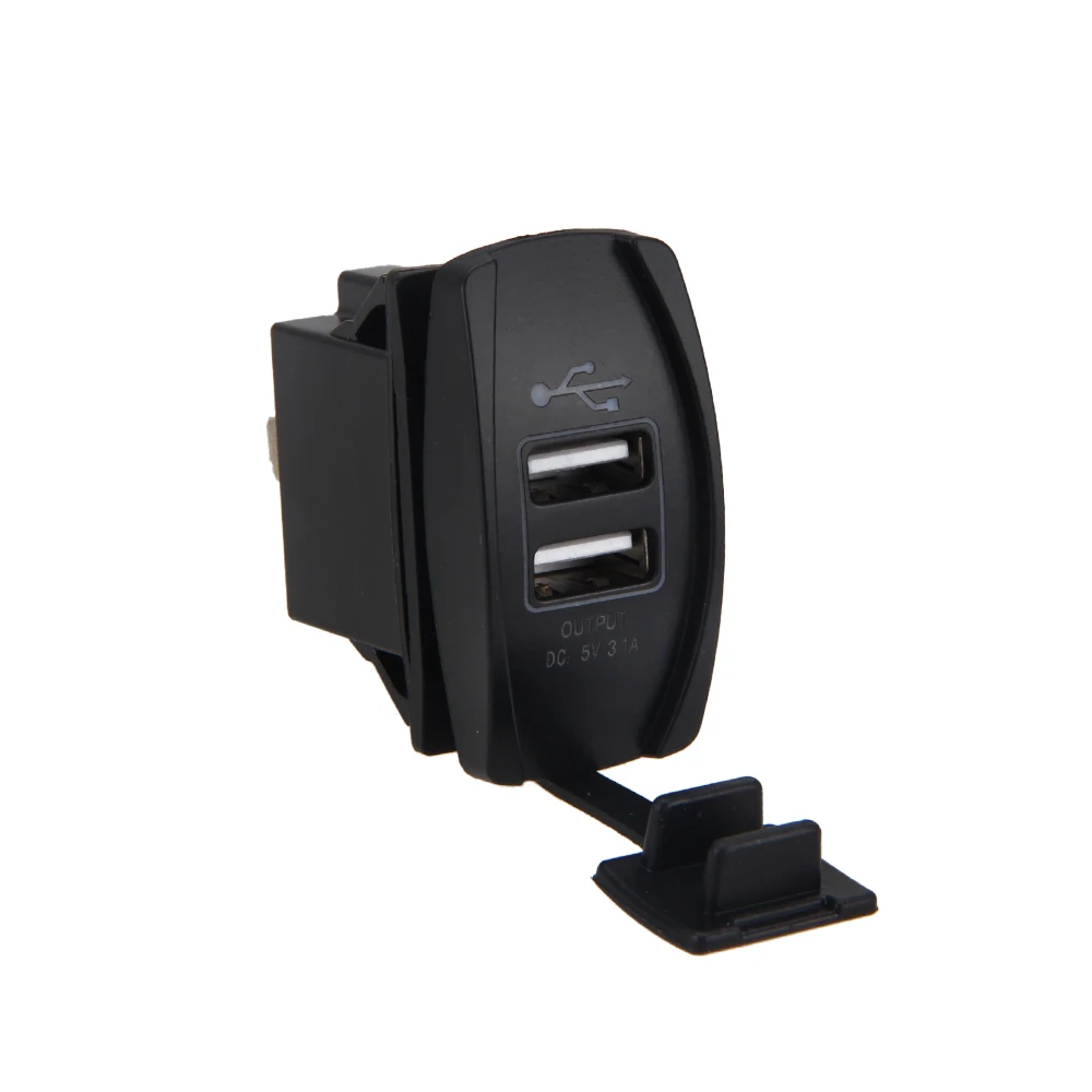 Автомобильное зарядное устройство с двумя USB синими светодиодами подсветкой
