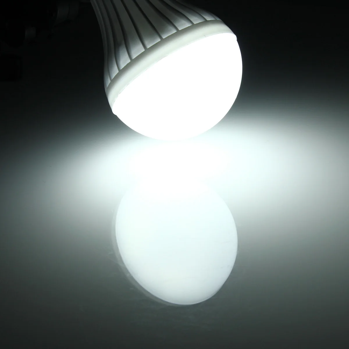 E27 12 Вт 18 SMD 5630 E27 5 Вт/7 Вт/9 Вт светодиодный движения PIR пластиковый Датчик авто энергосберегающий шариковый светильник лампа инфракрасная 220-240 В