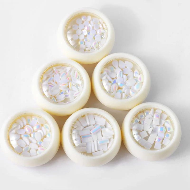 1 коробка белых кристальных жемчужин стразы разных размеров с плоским дном 3D