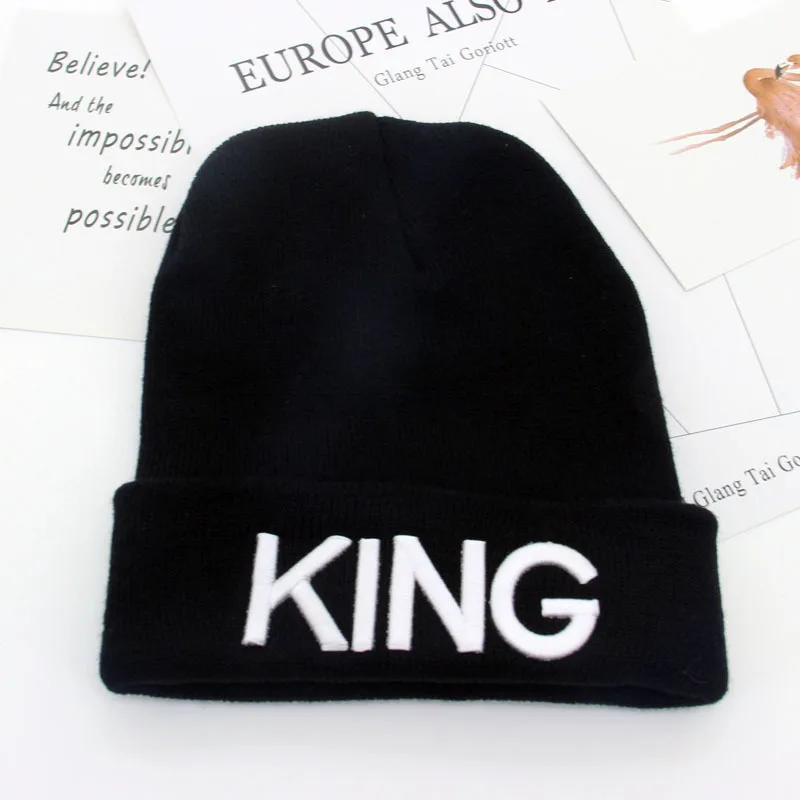 Новые облегающие шапки с надписью KING QUEEN вязаная шапка зимняя для пар шапочки s