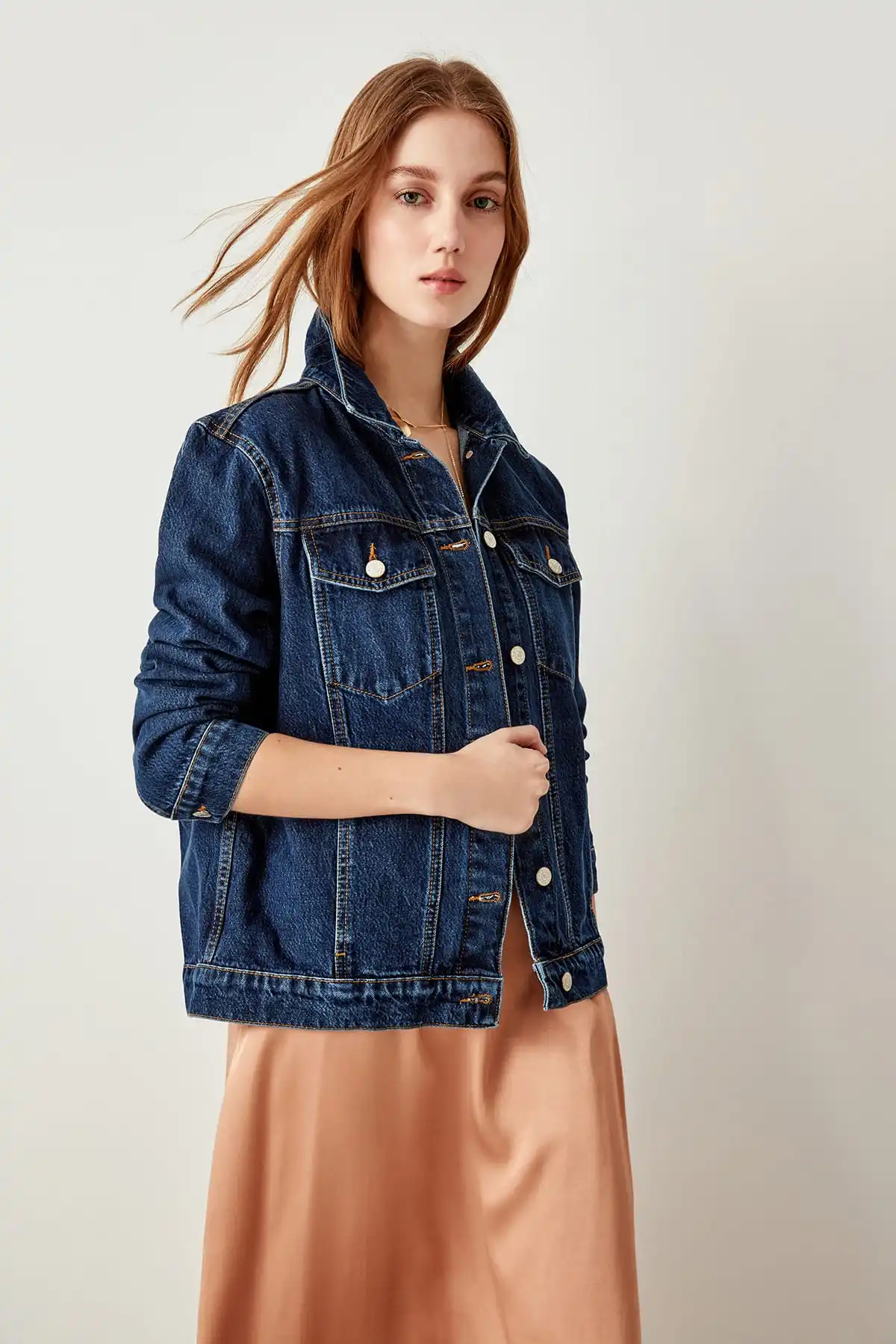 Trendyol Dark Blue Denim Jacket TCLSS19LR0072 | Женская одежда