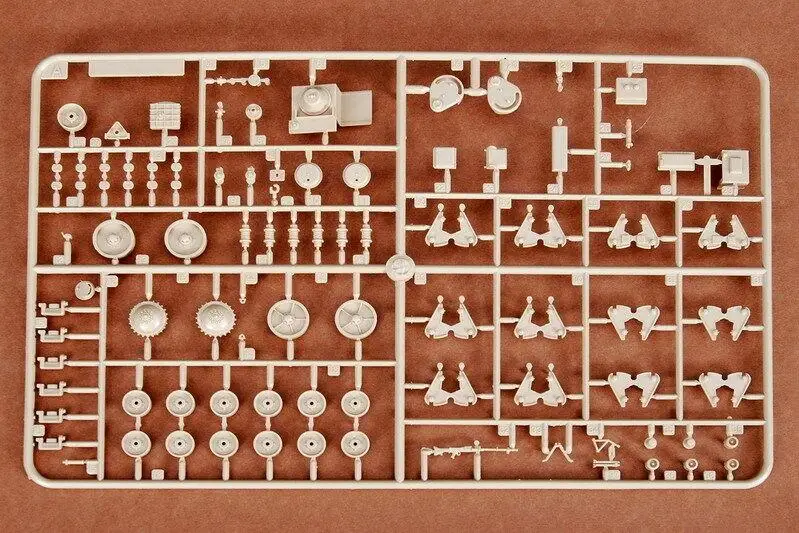 Trumpeter 1/35 00355 немецкий 38 (H) | Игрушки и хобби