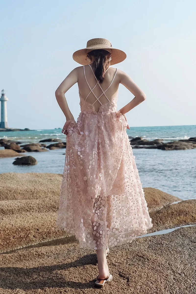 

Women Sexy V-neck Spaghetti Straps Dress Bandage Backless Summer Beach Party Dresses Vestidos Femininos 2019