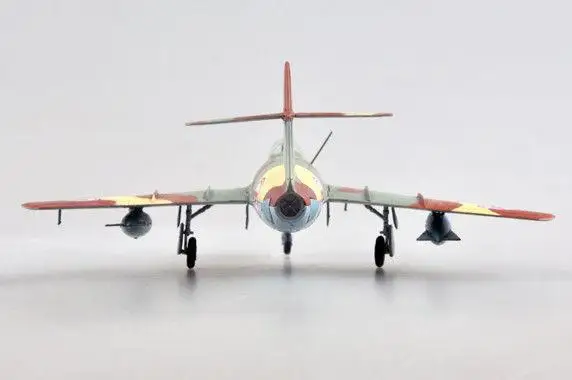 Trumpeter легкая модель 37134 1/72 весы MiG-15 пластиковые летательные аппараты Готовая