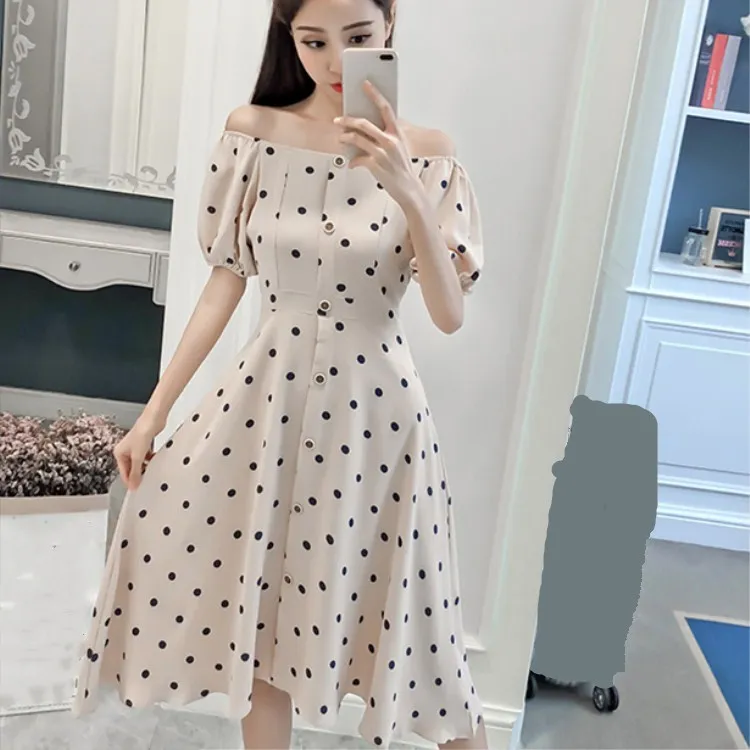 Женское платье средней длины повседневное шифоновое в горошек с коротким