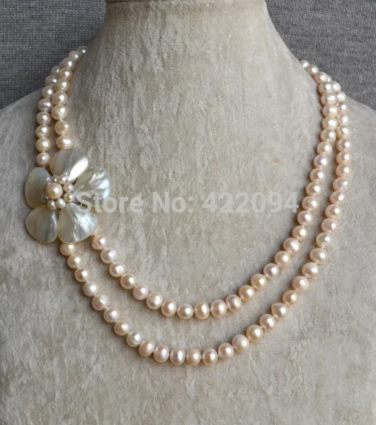 

Charming Natural Freshwater pearl and Mop shell flower necklace