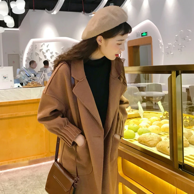 Женское шерстяное пальто бежевое длинное теплое облегающее с длинным рукавом