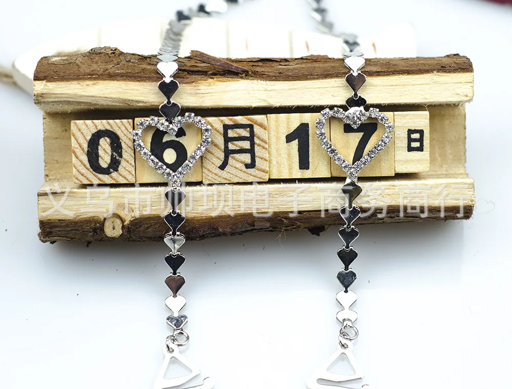 

Korean Bra straps 2018 NEW Summer Metal drill shoulder strap shiny underwear bra with invisible transparent Women Hipther Lady