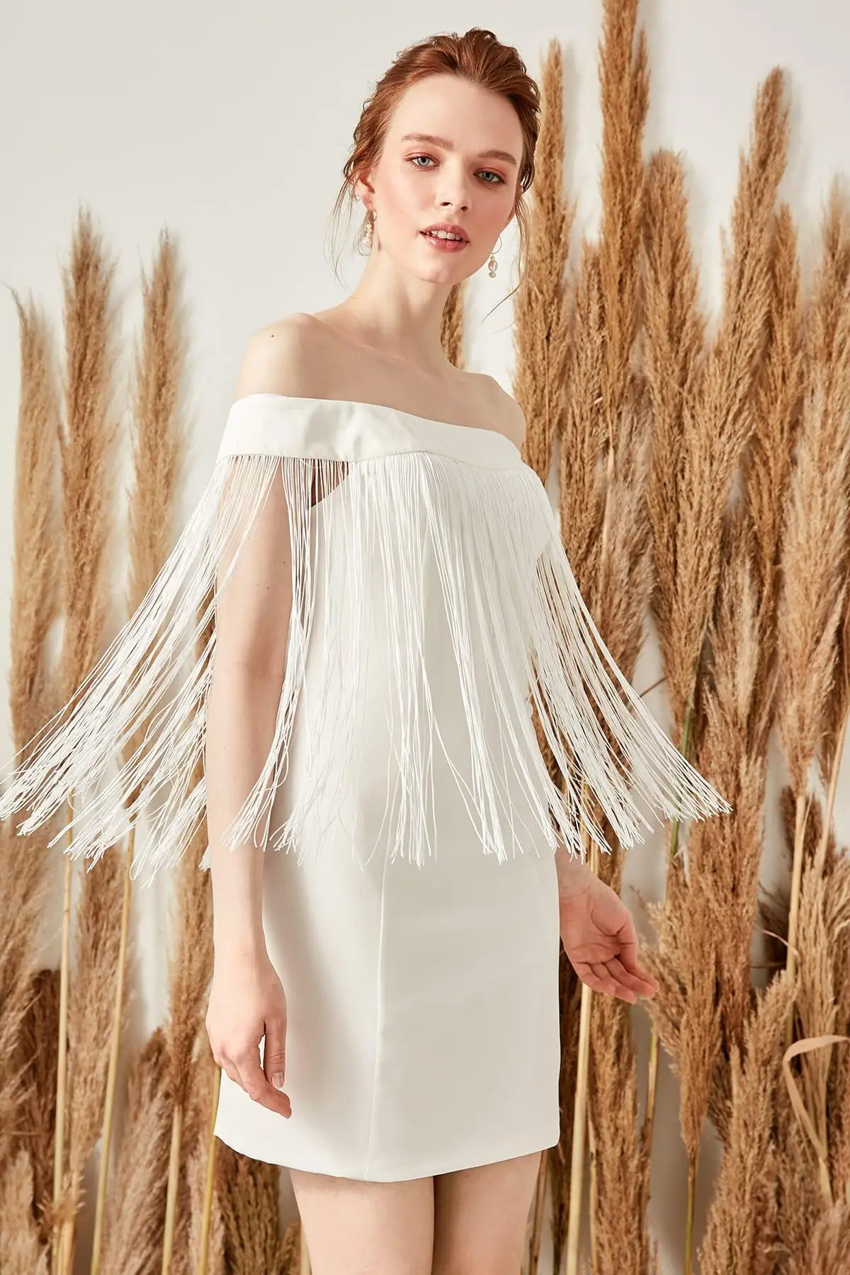 Trendyol платье экрю с кисточками TPRSS19UZ0064|Женские платья| |