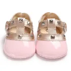 Туфли принцессы из ПУ с заклепками для новорожденных девочек, обувь для первых шагов, мягкая подошва, обувь для прогулок в кроватку, весна-осень