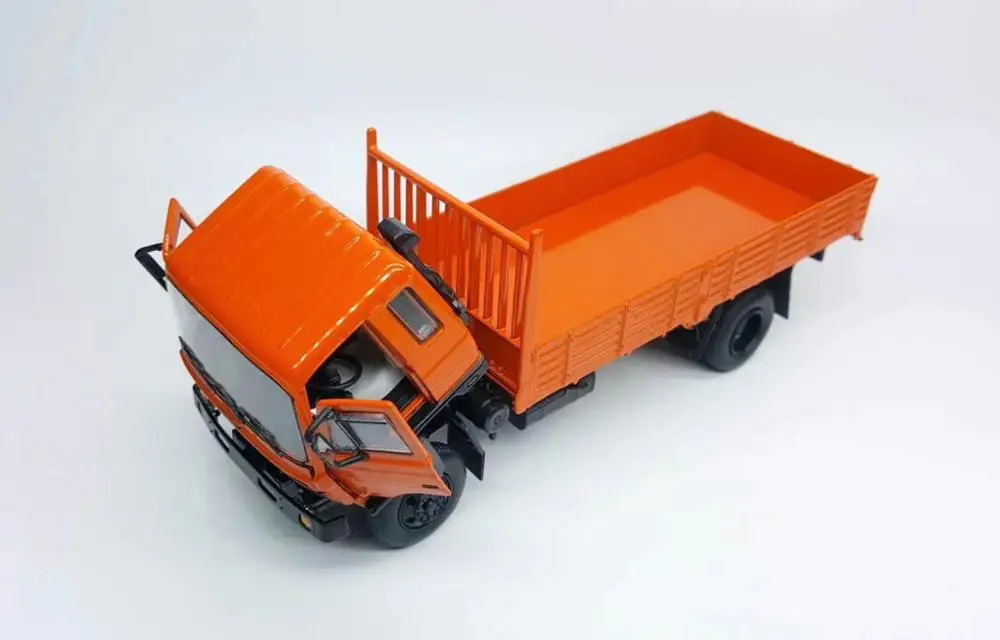 1/43 DFMC EQ140 DongFeng Truck_2 оранжевый | Игрушки и хобби