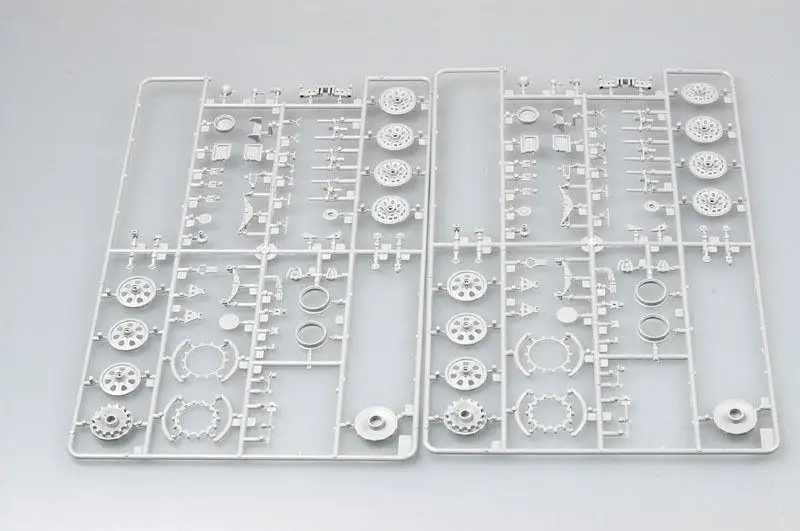 Trumpeter 1/35 01524 Flakvierling 38 Sd.Kfz.7/1 с опозданием|Наборы для сборки моделей| |