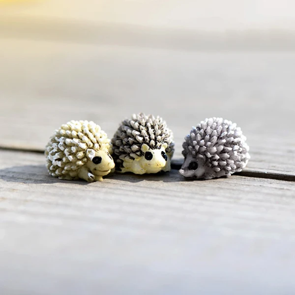 

1PCS Cute Mini Hedgehog for Desk/Table/Miniature Dollhouse Bonsai Fairy Garden Landscape Decor Dercorative D3