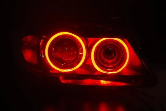 Двигатель SD LED Ангельские Глазки маркер для BMW E90 E91 Prefacelift красный свет 1 пара левый