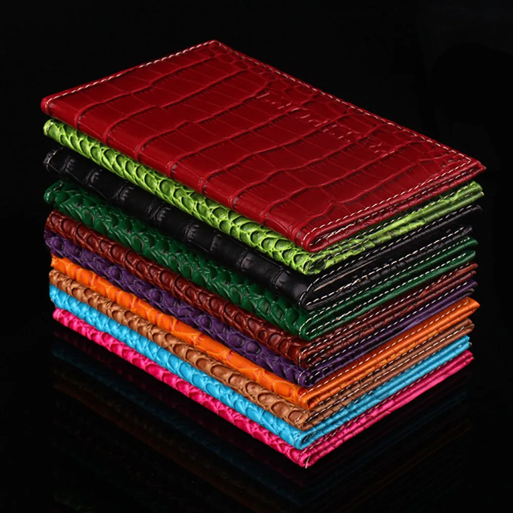 

2019 New Crocodile Pattern Passport Cover small Card Holder Unisex Travel Passport Holder Leather Passport Case Women and Men