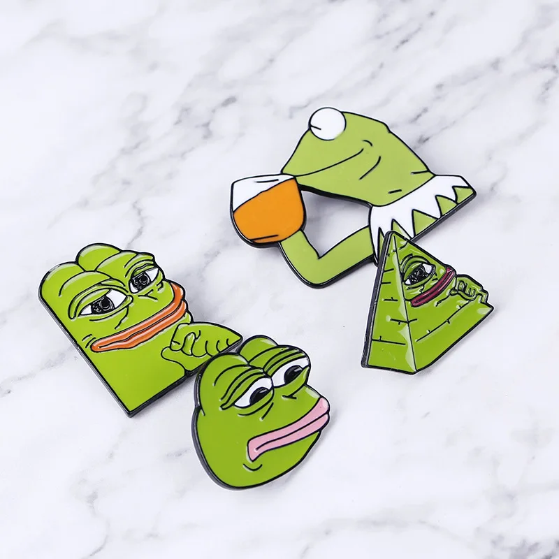 Модные джинсы рубашка булавочные орнаменты странно клоун Pepe лягушка Пепе брошь с