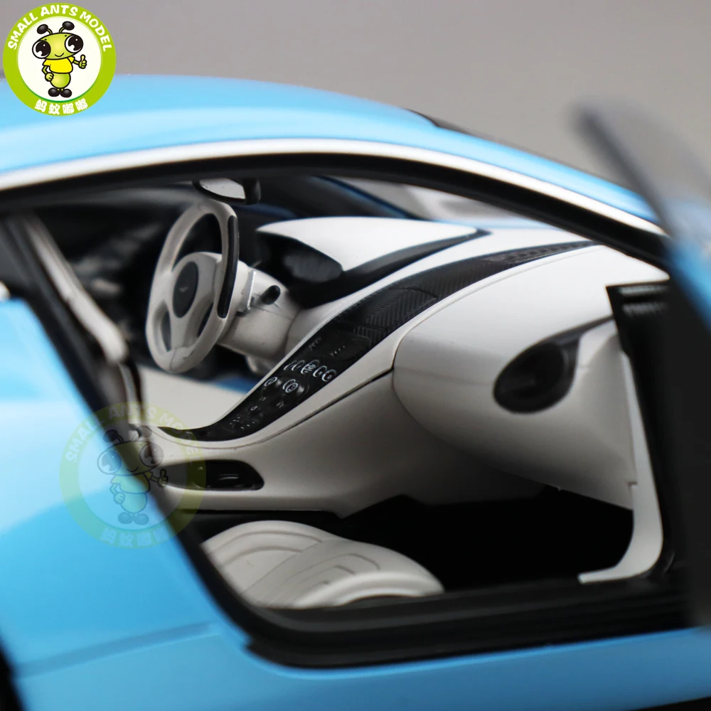 Модель автомобиля под давлением AUTOart 1/18 ONE 77 синяя 70240|Наземный транспорт| |