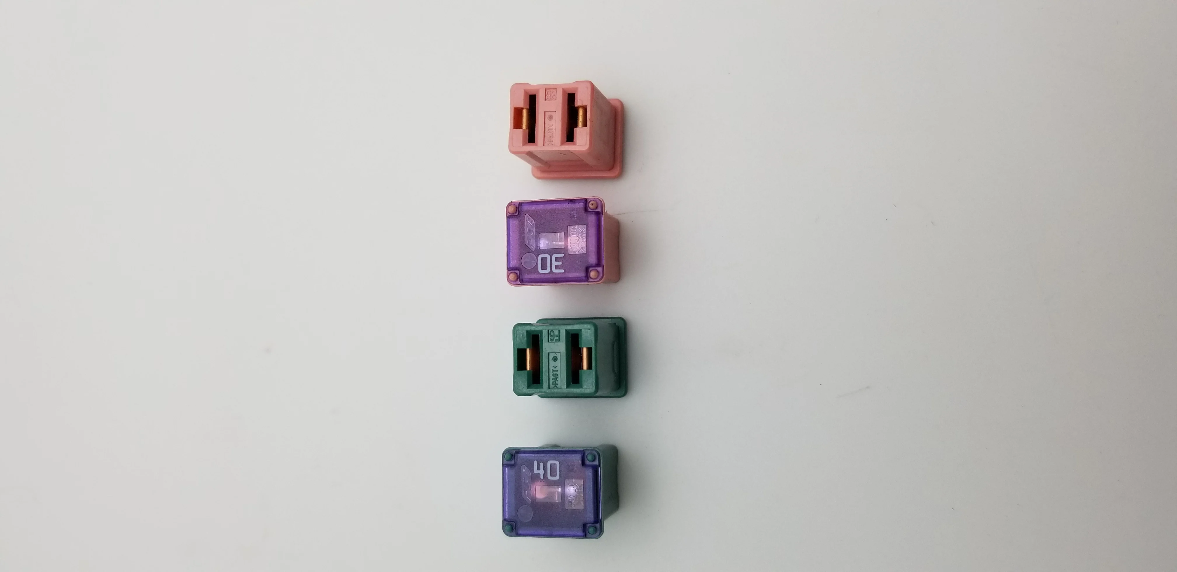

Auto square fuse short foot fuse insert special small insurance box 30A 40A