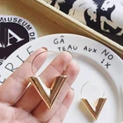 Модные металлические V-образные висячие серьги с буквами для женщин, новые простые геометрические треугольные Висячие серьги, Brincos, подарок для девушек и женщин