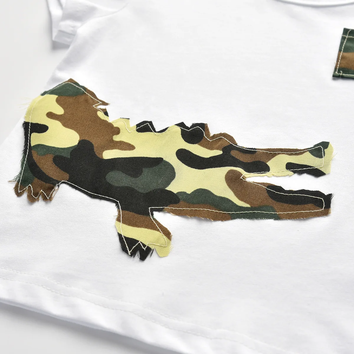 New Kidsɻlouse Short-sleeved Cotton Round-collar Camouflage Crocodile Patch Cover T-shirt for Boys |