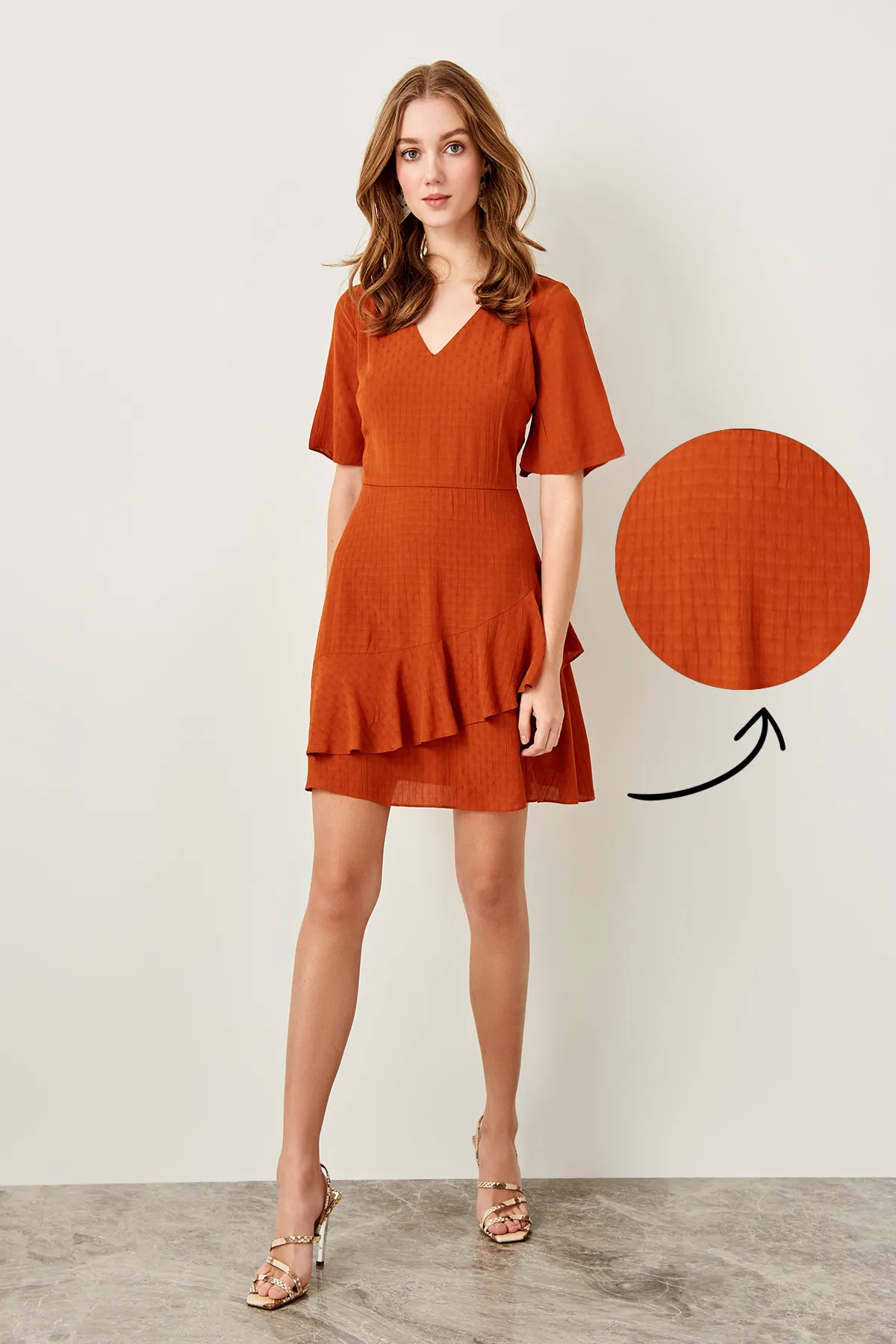 Trendyol платье маховика с корицей twoss19lj0|Женские платья| |